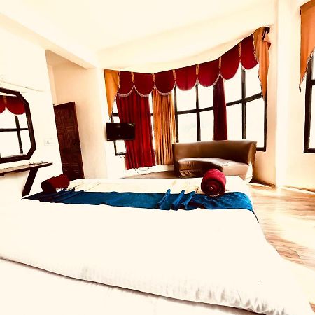 Hotel Hadimba - In City Center Манали Экстерьер фото