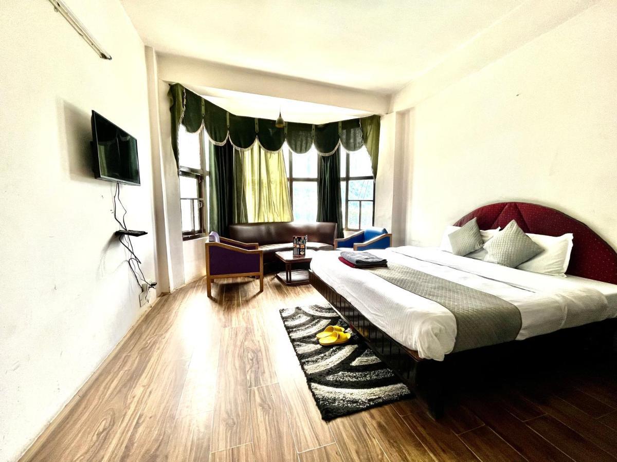 Hotel Hadimba - In City Center Манали Экстерьер фото