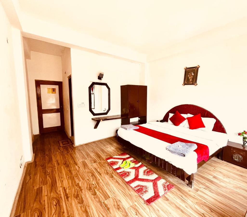 Hotel Hadimba - In City Center Манали Экстерьер фото