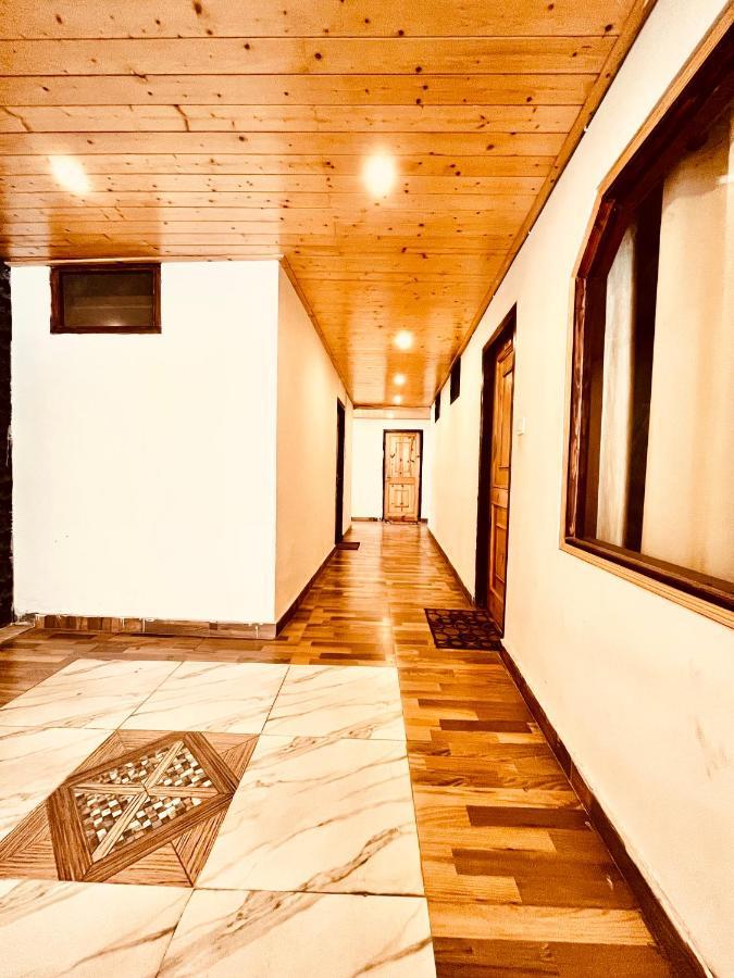 Hotel Hadimba - In City Center Манали Экстерьер фото