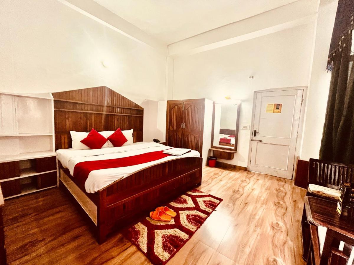 Hotel Hadimba - In City Center Манали Экстерьер фото